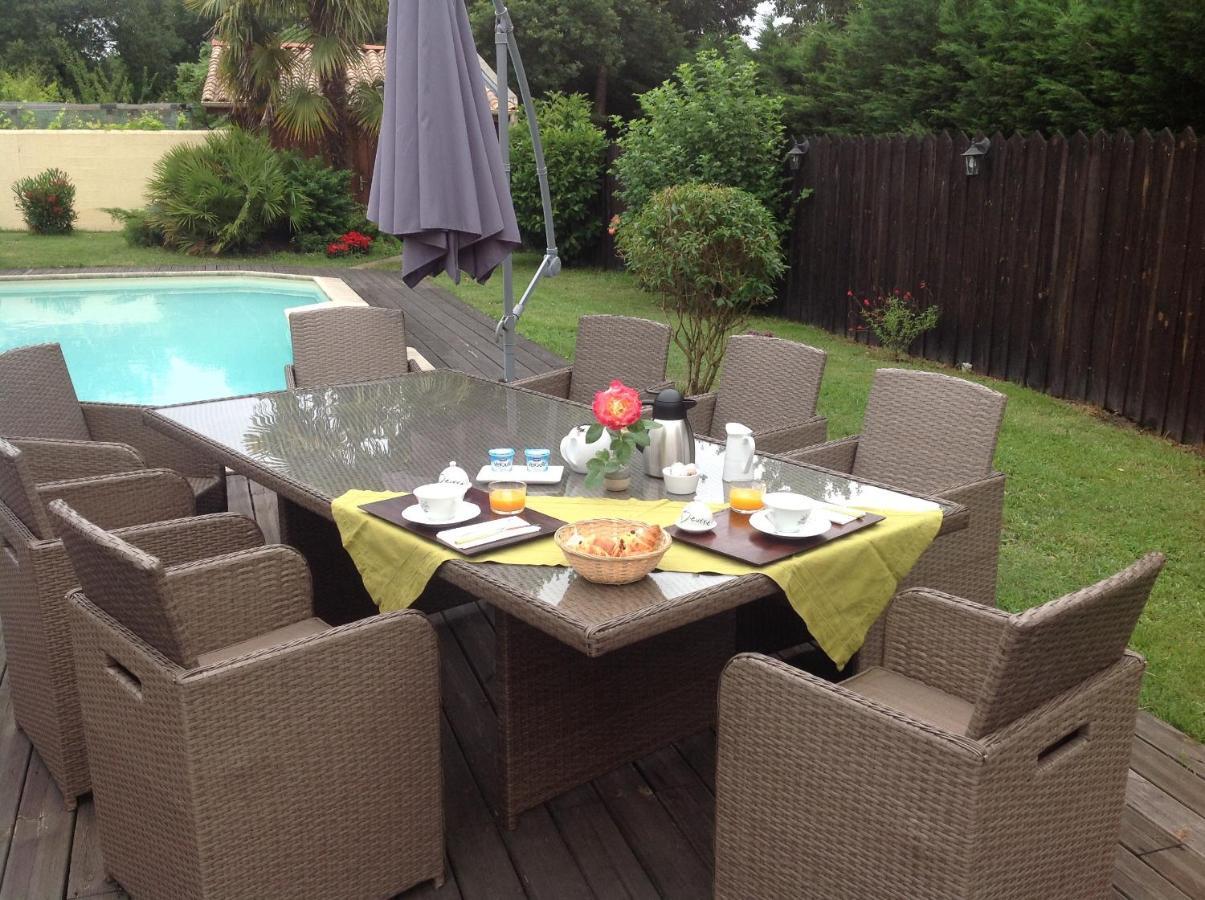 Bed and Breakfast Les Rives Du Bassin Le Teich Exterior foto